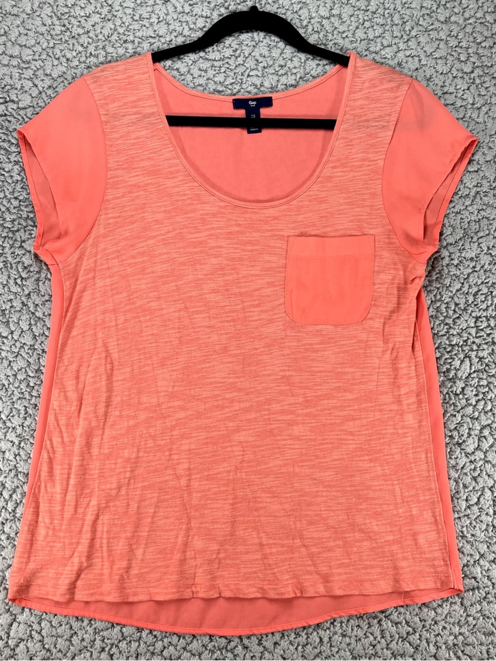 GAP Women's Coral Short Sleeve Pocket Tee